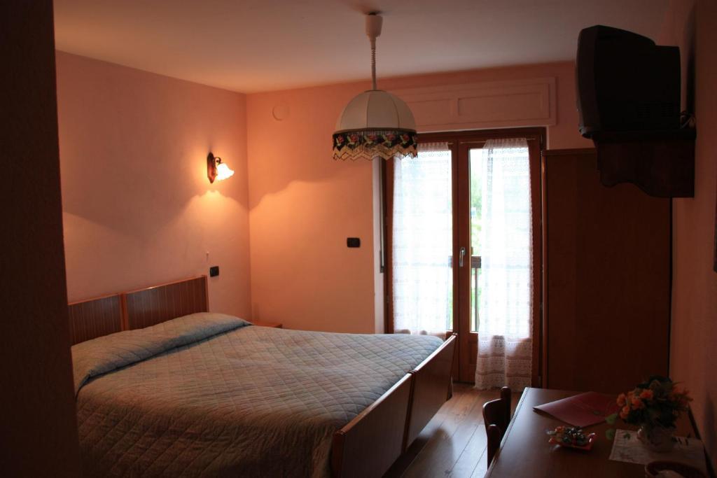 Hotel Bellevue Gignod Pokoj fotografie